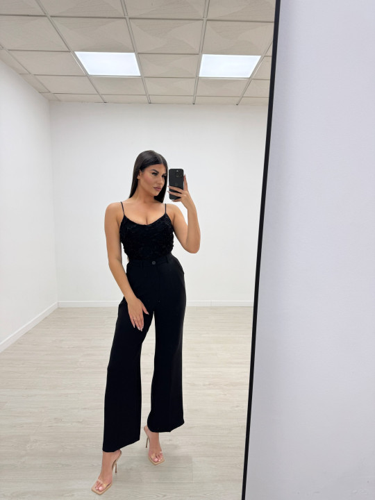 TOP FLOR VOLUMEN NEGRO